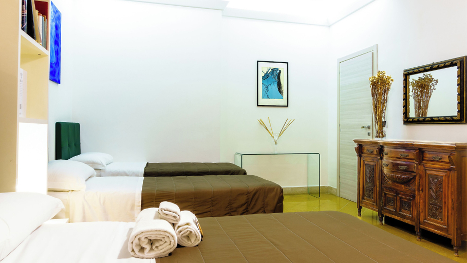 Bedroom 4, Suiteincenter Apartments, Palermo
