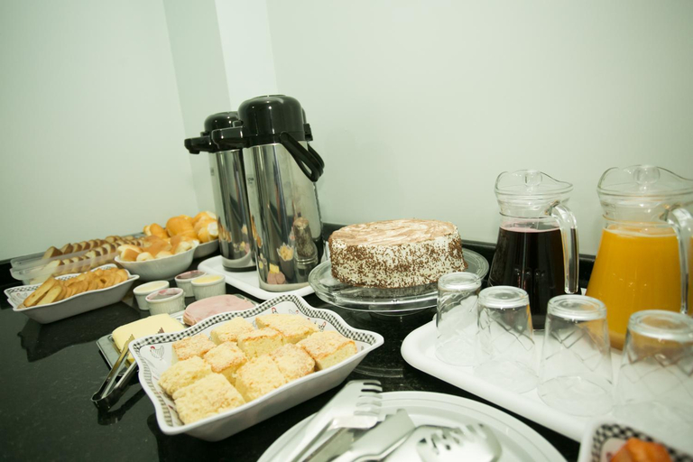 Food & Drinks 5, Hotel Folley, Toledo
