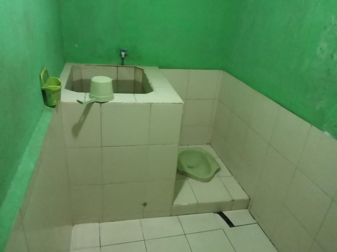 Bathroom 4