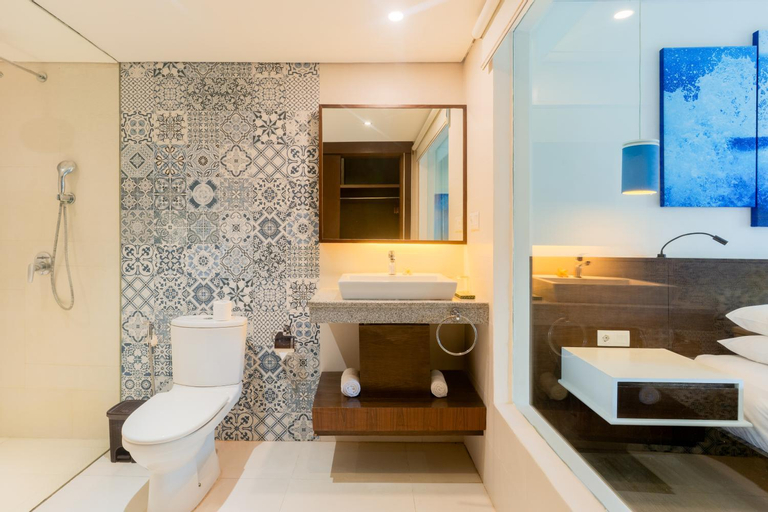Bathroom 8