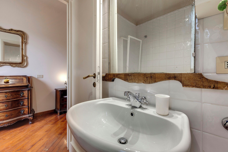 Bathroom 4, Mamo Florence - Gastone Apartment, Florence