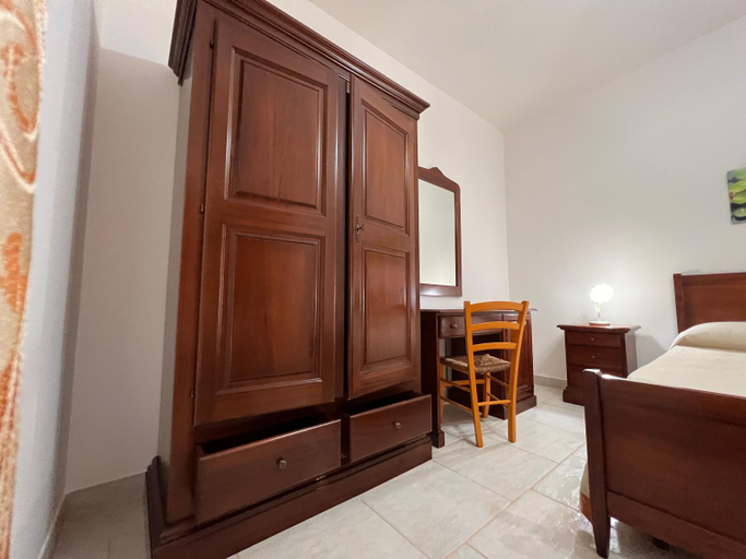 Bedroom 2, Agriturismo Torre del Cardo, Lecce