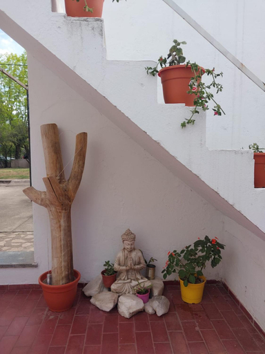 Others 2, MAILY Guest House, Santa María