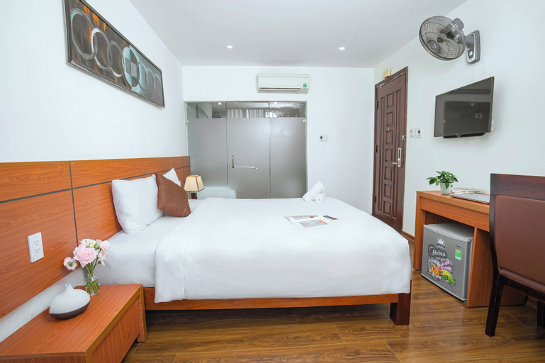 Bedroom 12