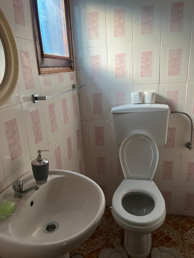 Others 5, Elitineide Guest House, Água Grande