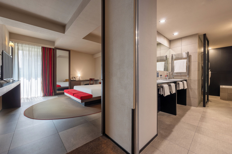 Bedroom 12