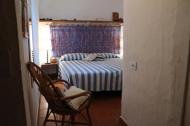 5, Villa Blu - con vista e accesso privato sul mare, Cagliari