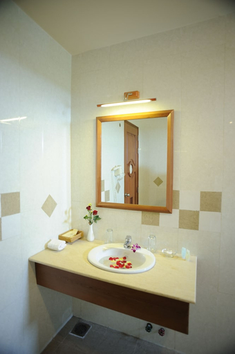 Bathroom 3, Hoang Yen 2 Hotel, Thủ Dầu Một