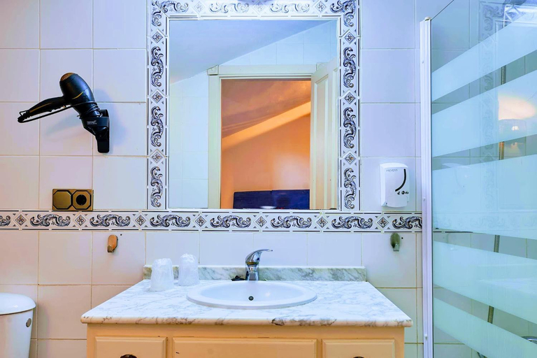 Bathroom 5, Hotel Posada de Ronda, Málaga