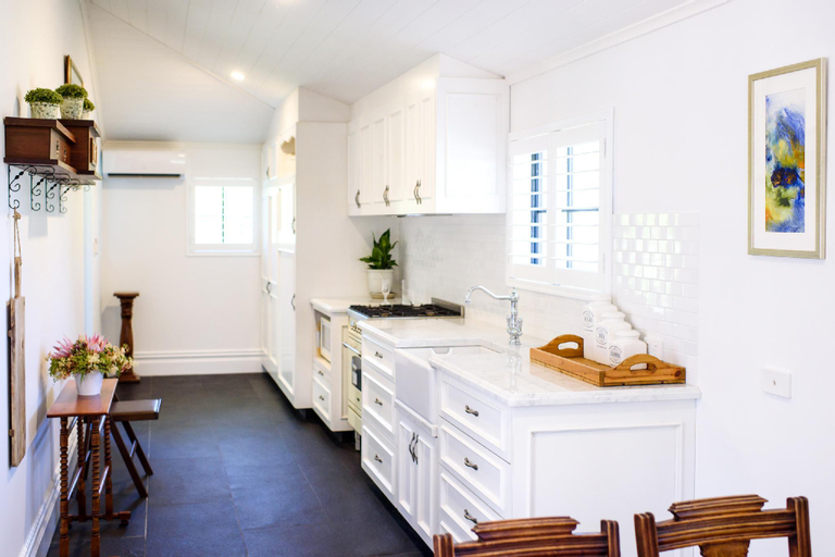 Dining Room 9