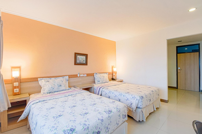 Bedroom 12