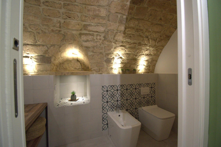 Bathroom 2, B&B Cuore Barocco, Ragusa
