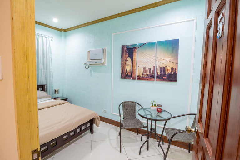 UFH Room #5 for 2-4 Guests, Cebu City