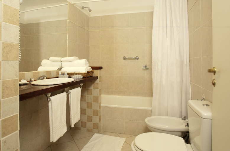 Bathroom 2, Sent Calafate, Lago Argentino