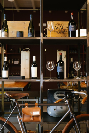 Food & Drinks 5, Agriturismo Podere Cavaga Lago d'Iseo Agribio Winery, Bergamo