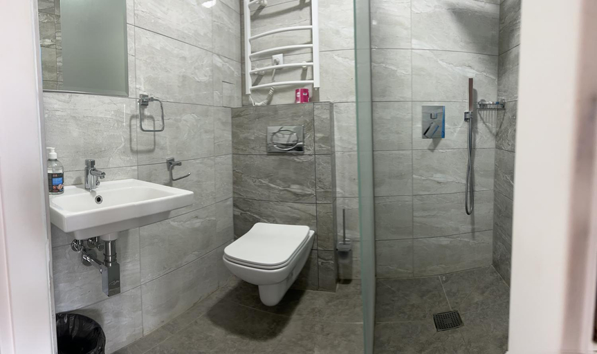 Bathroom 3, Hotel Intourist, Mukachivs'ka