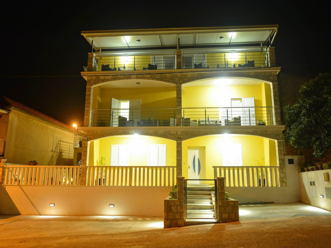 Exterior & Views 2, Fancy Apartments Dream, Blato