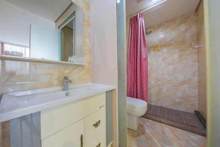 Bathroom 3, Hong Xiang Hotel, Ningbo