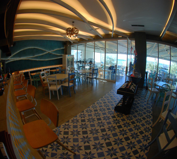 Food & Drinks 4, Hotel Divers, Vlorës