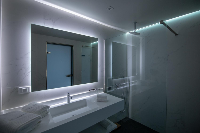Bathroom 5, Messinian Icon Hotel & Suites, Peloponnese