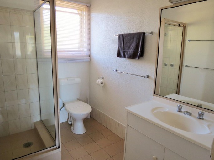 Bedroom 2, Chapman Court, Bega Valley