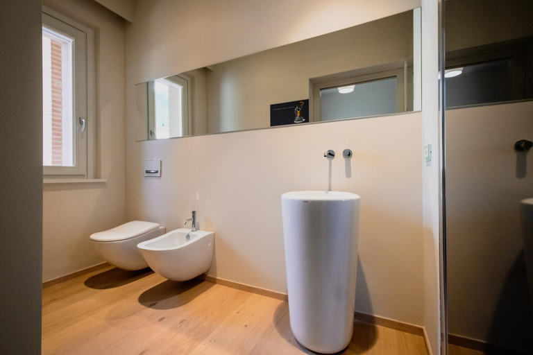 Bathroom 2, La Casa 570, Perugia