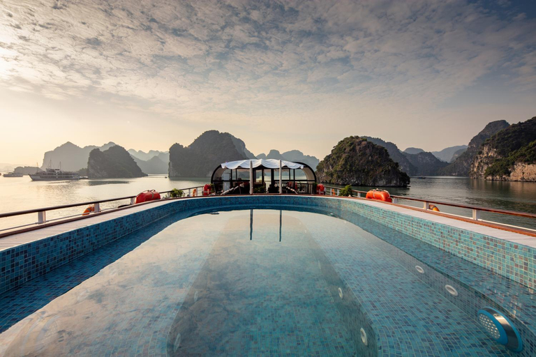 Sport & Beauty 2, Orchid Premium Cruise, Hạ Long