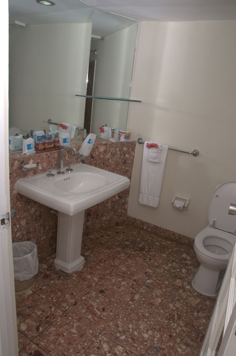 Bathroom 4, Mango Bay Barbados