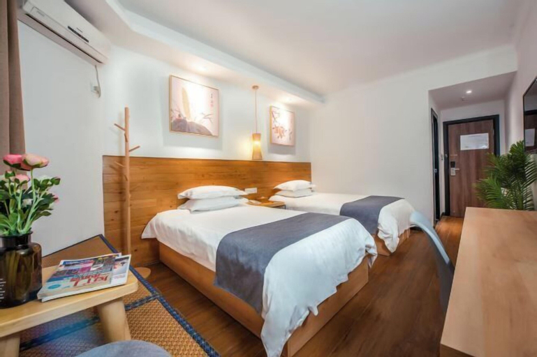 Bedroom 9