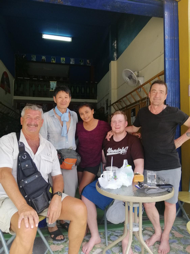 Food & Drinks, Banphe Hostel, Muang Rayong