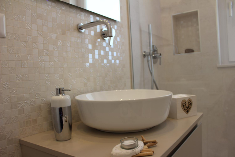 Bathroom 2, HOME YOU&ME, Bari