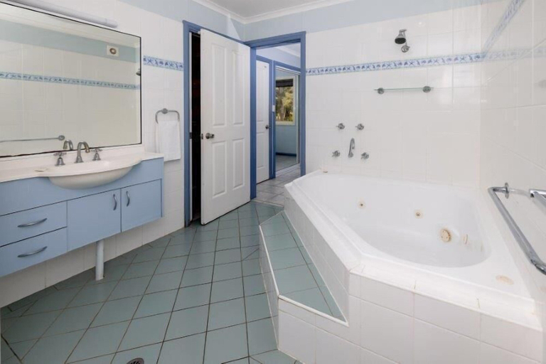 Bathroom 5, BIG4 Manning Point Holiday Park, Greater Taree
