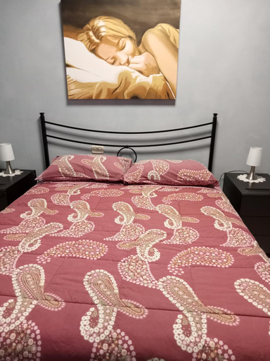 Bedroom, La grotta nel borgo, Grosseto