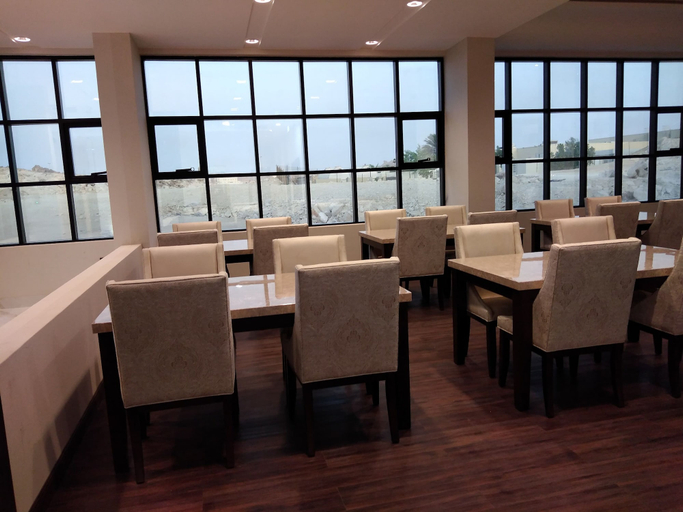 Food & Drinks 5, Nebula Hotel, Al Wusta