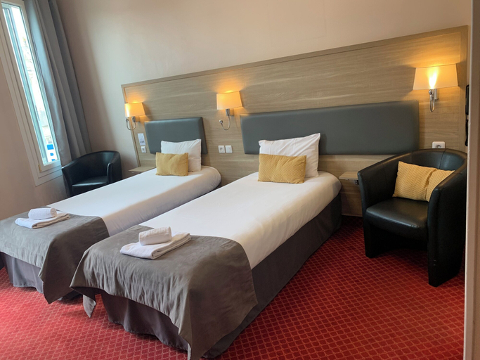 Bedroom 4, Brit Hotel Bleu Nuit, Charente-Maritime