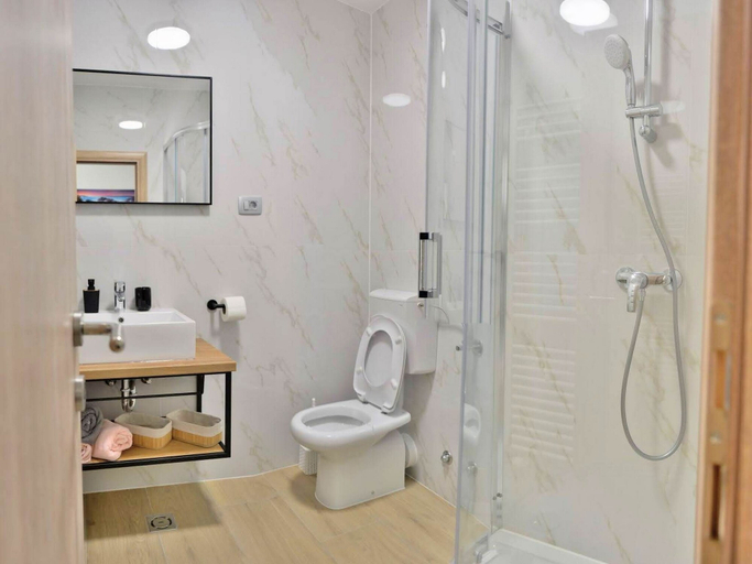 Bathroom 3, Fancy Apartments Dream, Blato