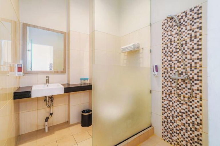 Bathroom 4