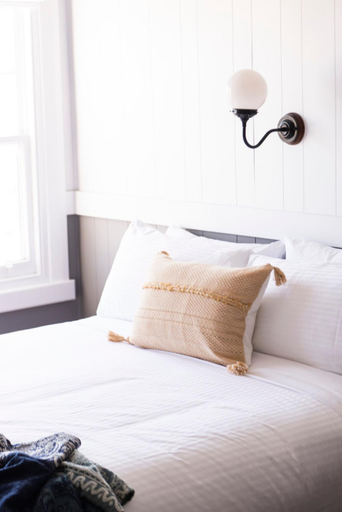 Bedroom 2, Portsea Hotel, Melbourne