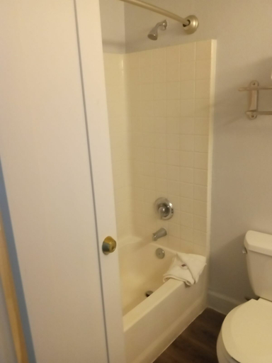 Bathroom 4, Motel 6 Hesperia, CA - West Main Street I-15, San Bernardino