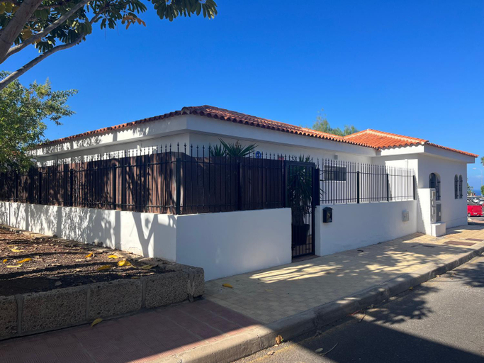 Others 3, Luxury Villa Callao private heated pool Free Car except Christmas, Santa Cruz de Tenerife