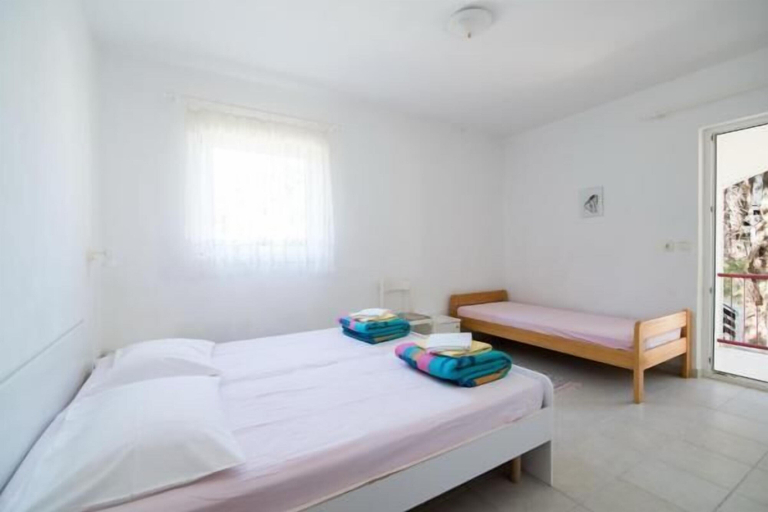 Bedroom 2, Apartments Boguvila -, Supetar