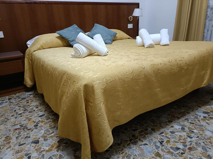 Bedroom 3, Bed & Breakfast Domus Cesena, Forli' - Cesena