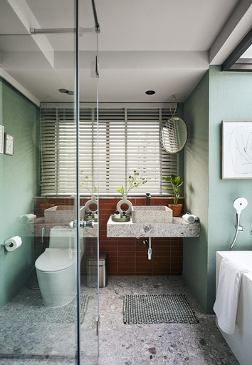 Bathroom 4