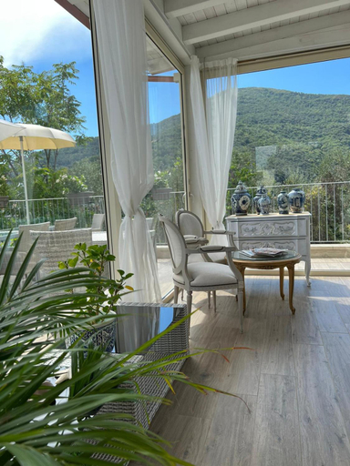 Others 2, LUXURY DREAMS, La Spezia