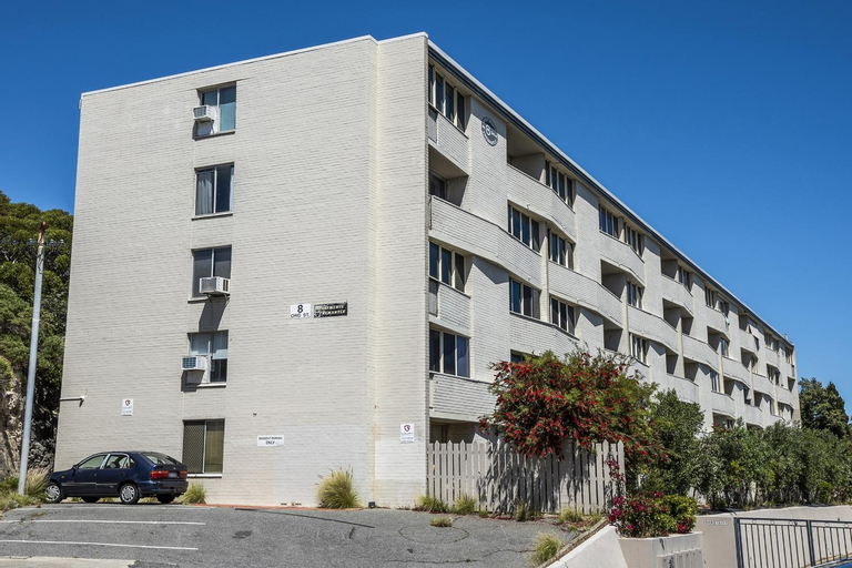 The Allegra - 180 degree ocean and city views, Fremantle