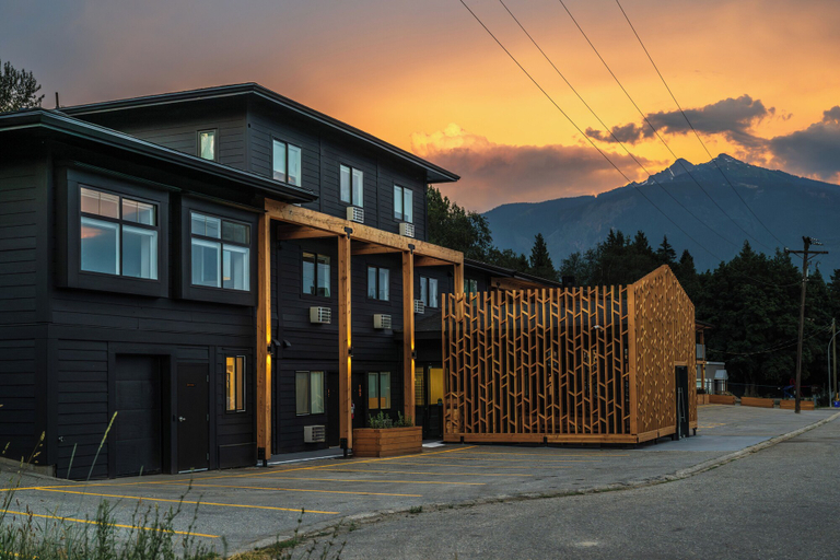 Exterior & Views 2, Gravity Haus Revelstoke, Columbia-Shuswap