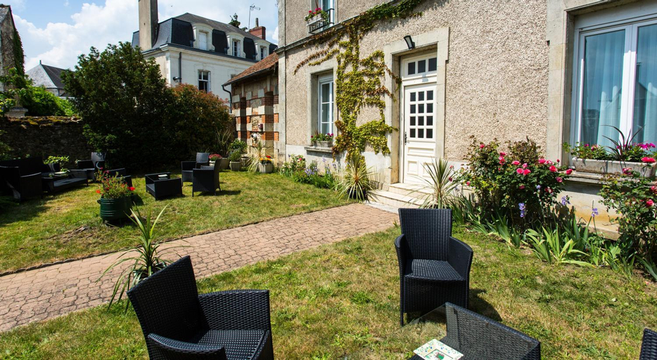 Exterior & Views 2, Logis Hôtel De La Mère Hamard, Indre-et-Loire
