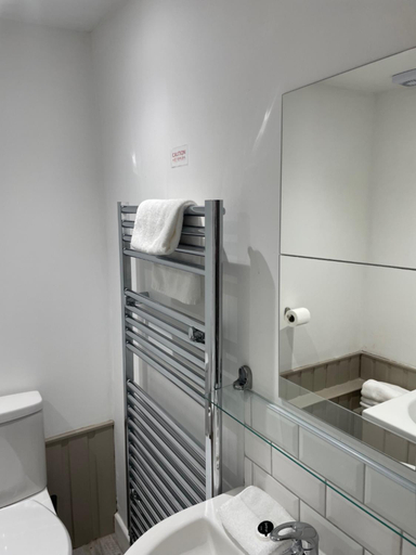 Bathroom 2, Rossendale Holiday Cottages, Lancashire