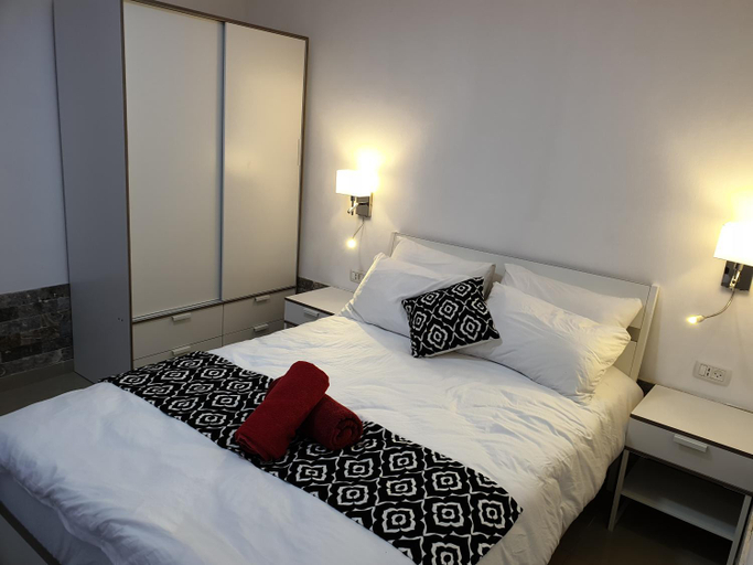 Bedroom 3, Avshalom Holiday Apartments
