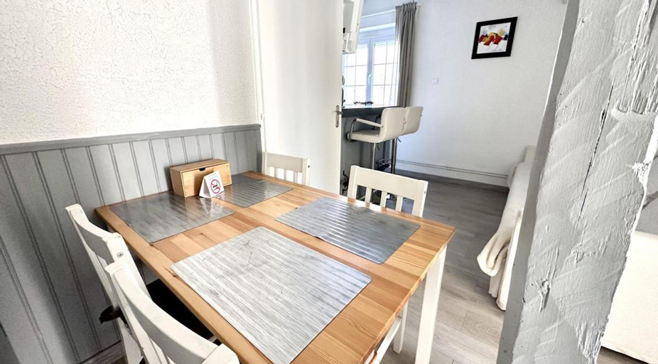 Dining Room 3